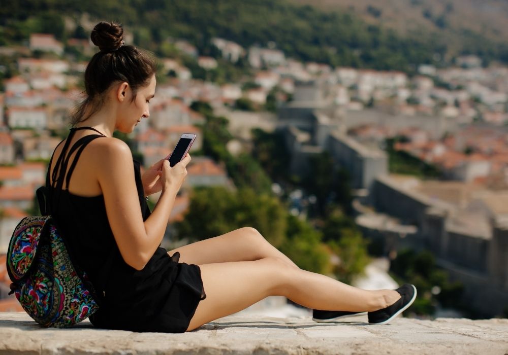 Czy worek na plecy może zastąpić plecak lub torebkę? Porównanie modeli