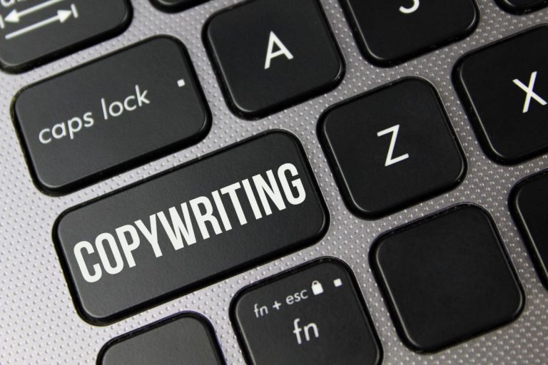 Co to jest copywriting? Jak zostać copywriterem? Nauka, studia, ścieżki kariery