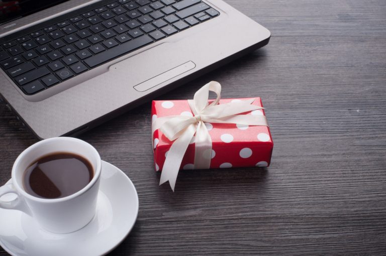 Personalizowane prezenty firmowe. Jak sprawić, by Twoja firma zapadła w pamięć