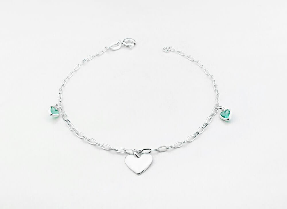 Symbol serca w biżuterii – co oznacza?